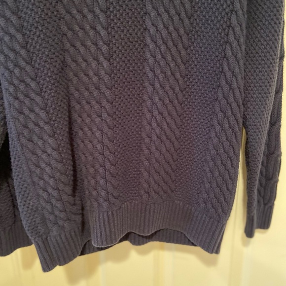 L.L. Bean Blue Cableknit Crewneck Sweater Sz L-Regular 100% Cotton Style 280394 - Picture 6 of 8